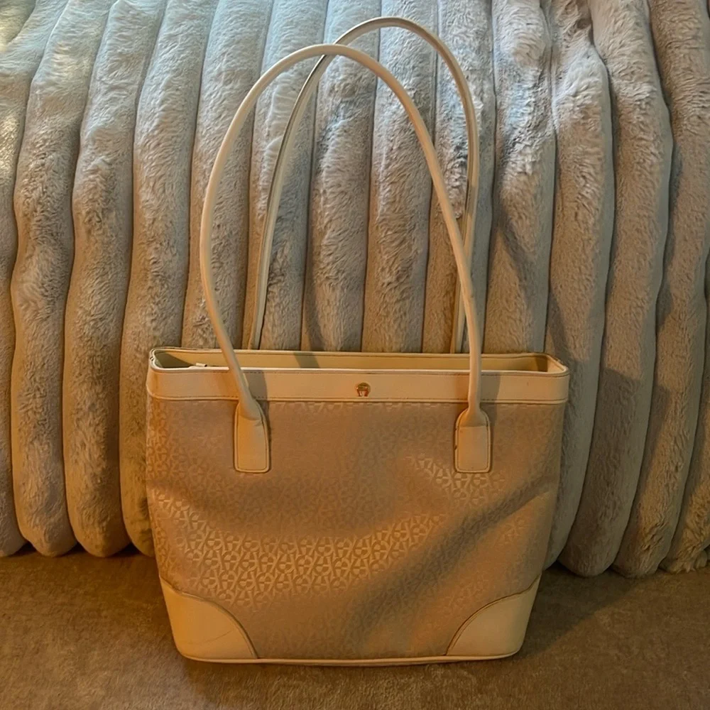 Etienne Aigner Cream Tote Bag - Picture 12 of 12